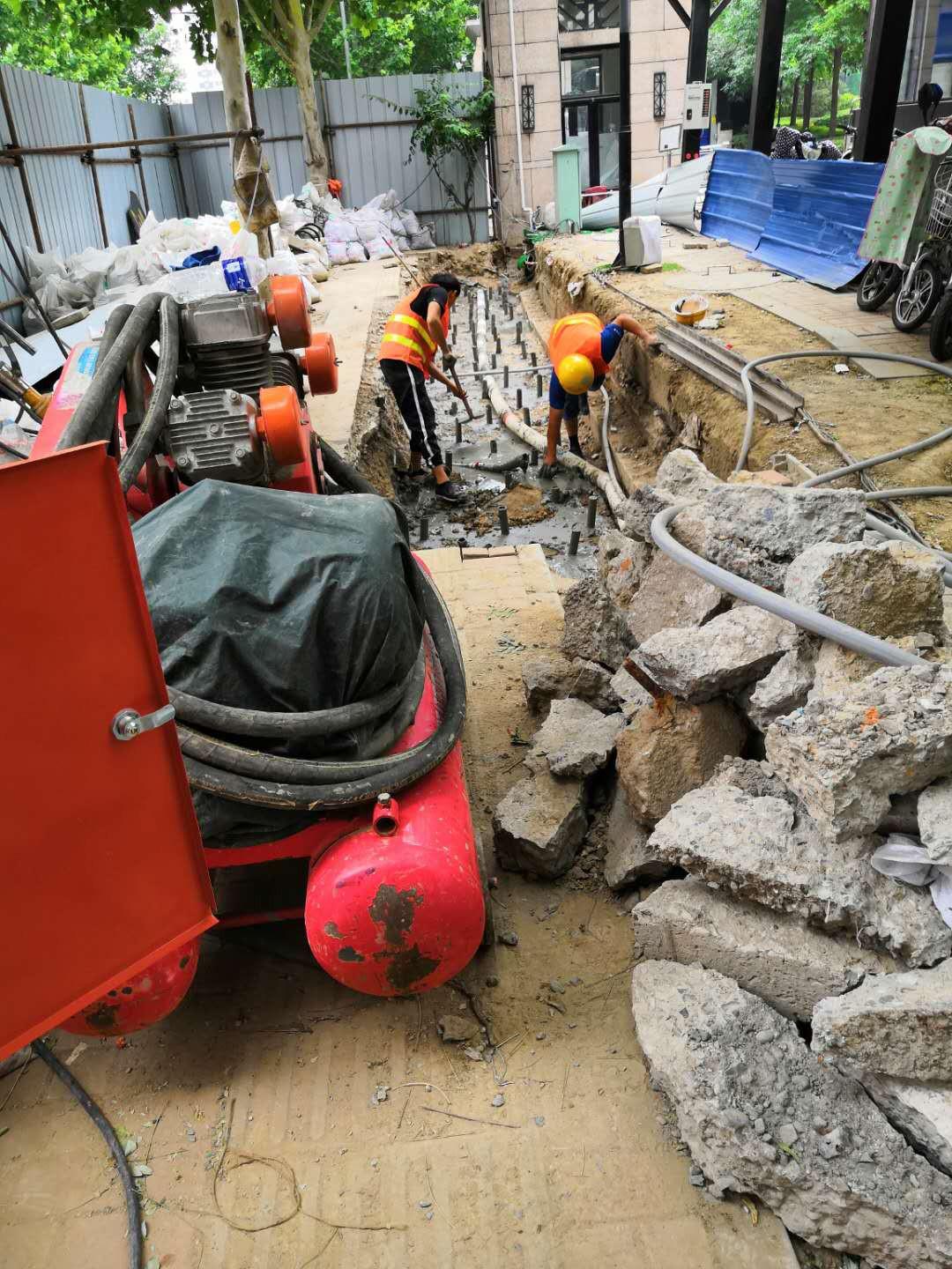 海南藏族地基加固解决房子的地基下沉问题